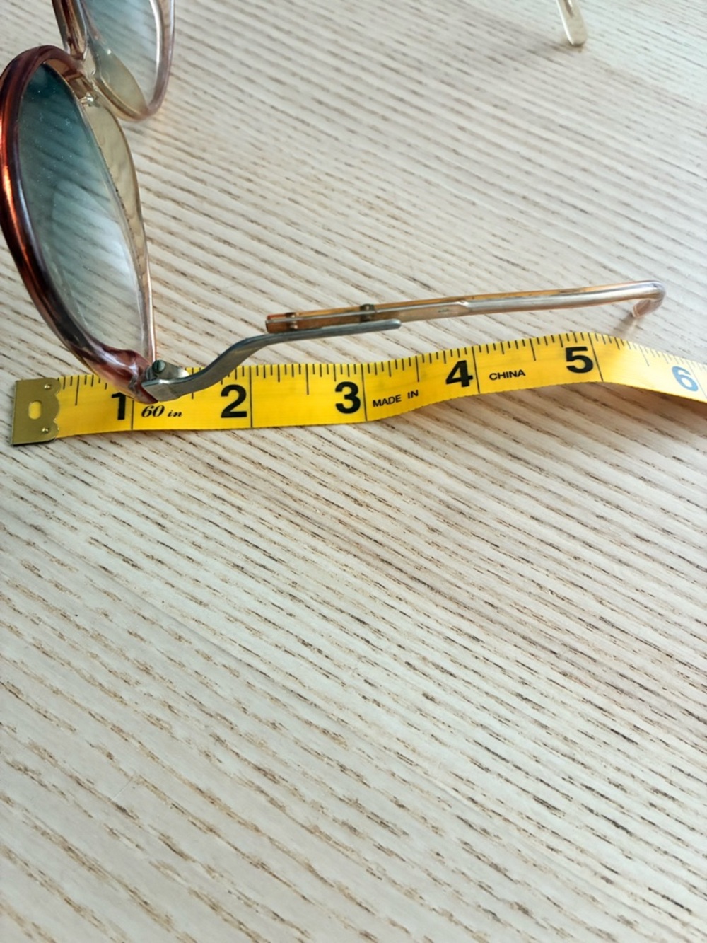 Vintage Oversized Drop Temple Gradient Women's Sunglasses - Picture 8 of 8